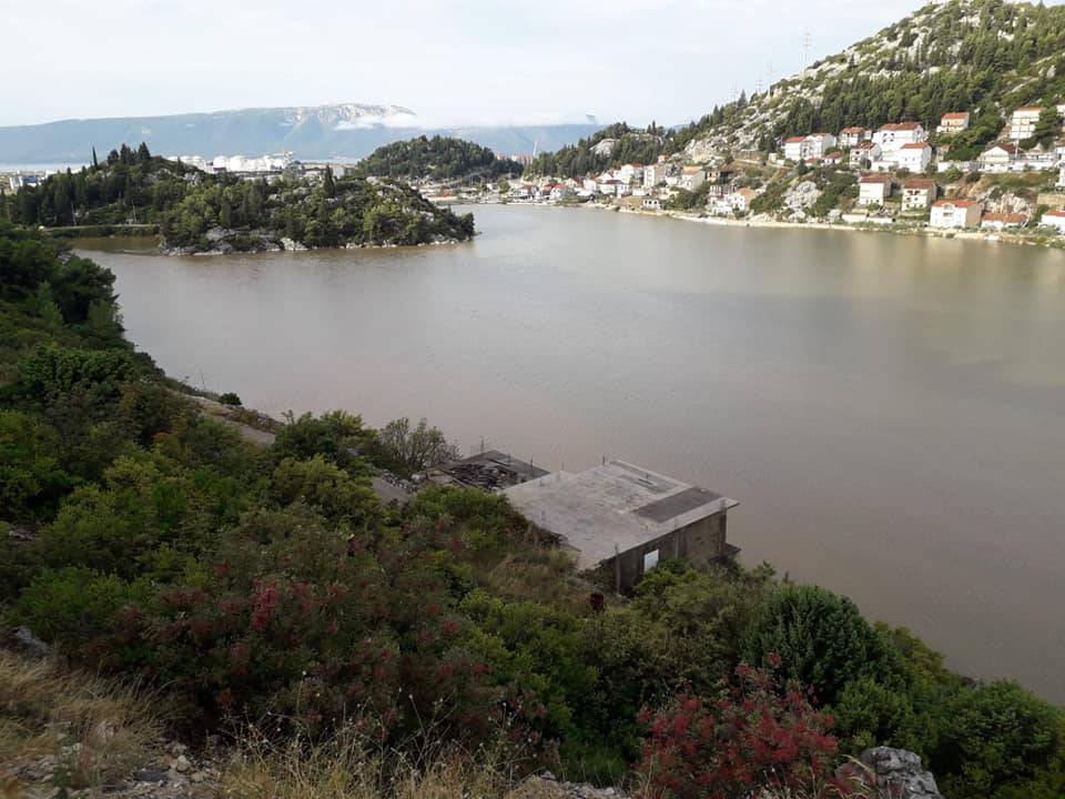 FOTO Olujno nevrijeme pogodilo Neretvu: U Pločama u kratkom roku palo čak 190 litara kiše