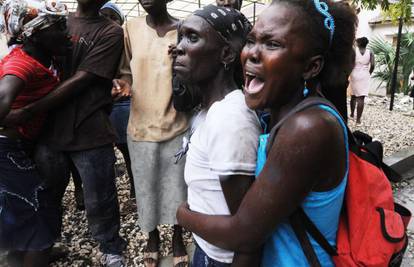 Izbila pobuna na Haitiju, UN-ovci su ubili prosvjednika