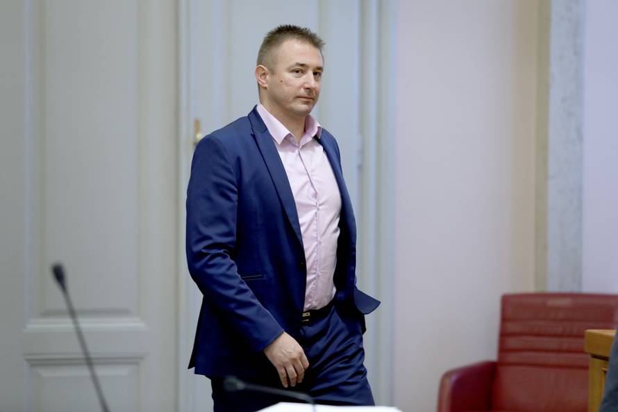Mostovac Kristić: Nije istina da sam dobio izvanbračno dijete