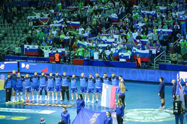 IHF Svjetsko rukometno prvenstvo 2025., Slovenija - Island