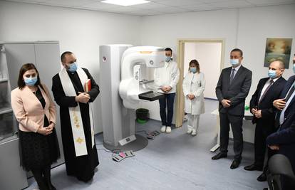 Koprivnička bolnica dobila je novi mamograf: Uređaj došao blagosloviti bolnički svećenik