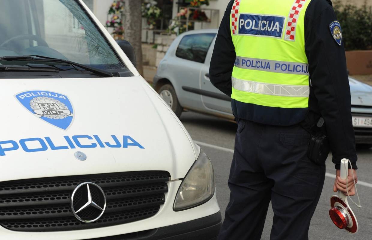 Pijani muškarac (57) vozio je bez položenog vozačkog ispita: Zaradio kaznu od 18.000 kuna