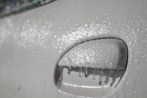 Zagreb: Pada ledena kiša