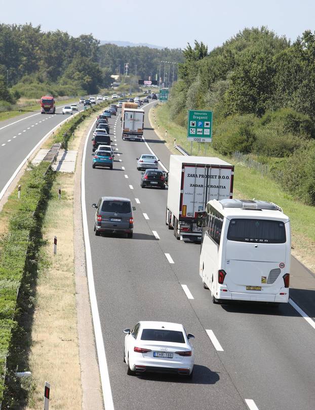 Karlovac: Gust promet na autocesti A1