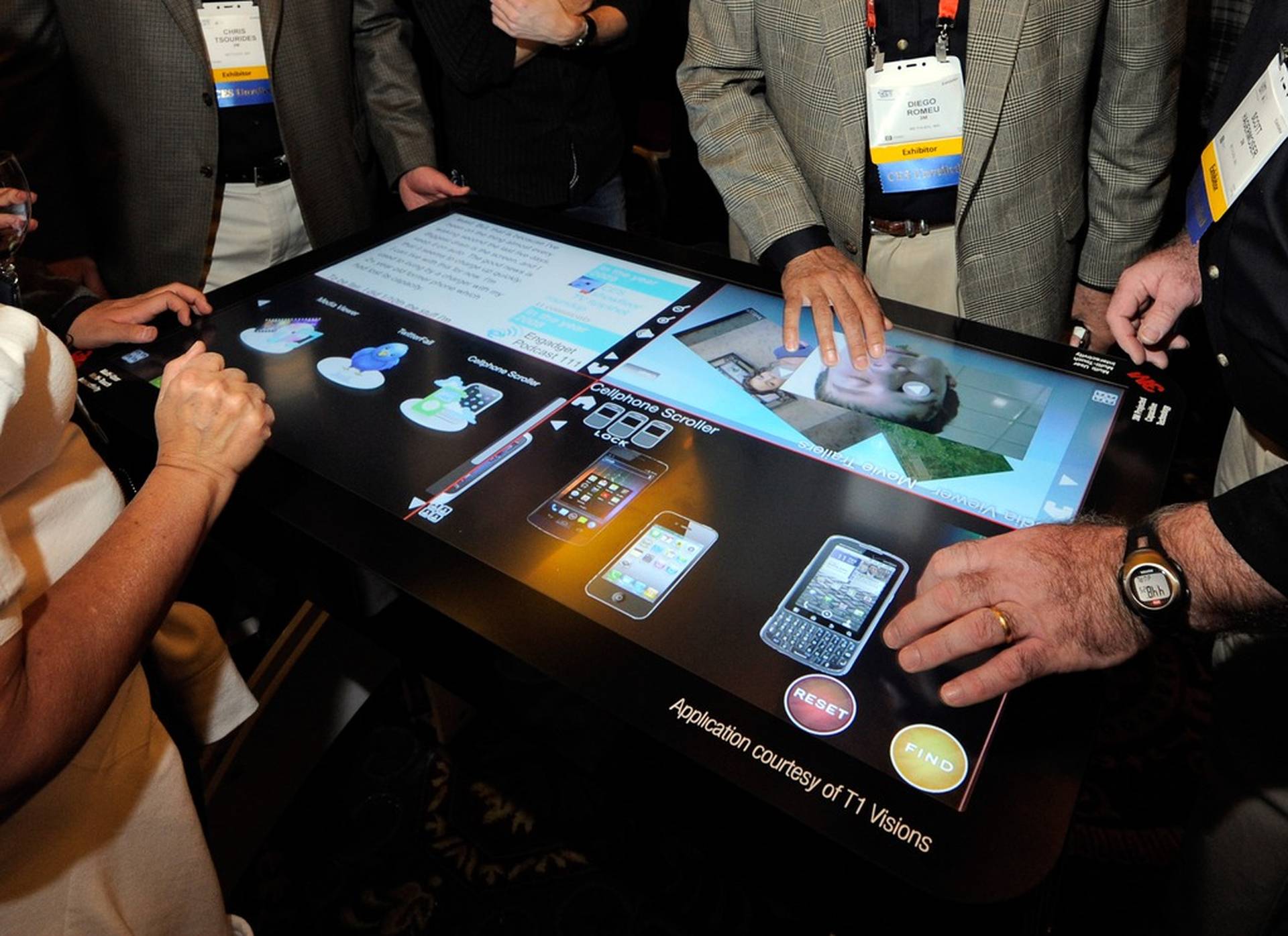 Не работают мультитач. Мультитач. мультитач в играх. мультитач apple. ces 2012.
