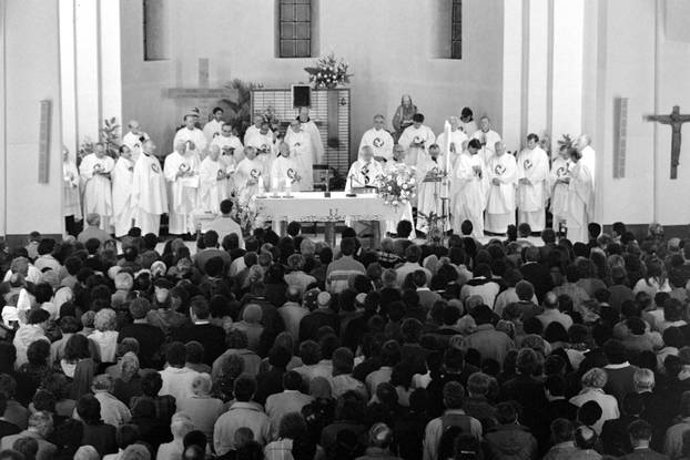 Međugorje - jedno od najpoznatijih katoličkih hodočasničkih odredišta, 27.1.1991.