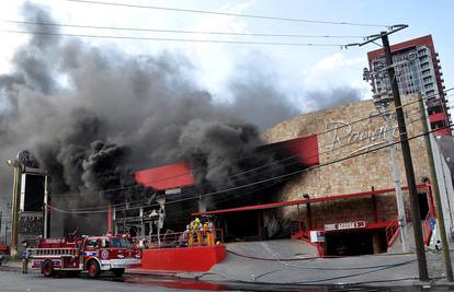 Banda zalila casino benzinom i zapalila ga, poginulo je 53 ljudi