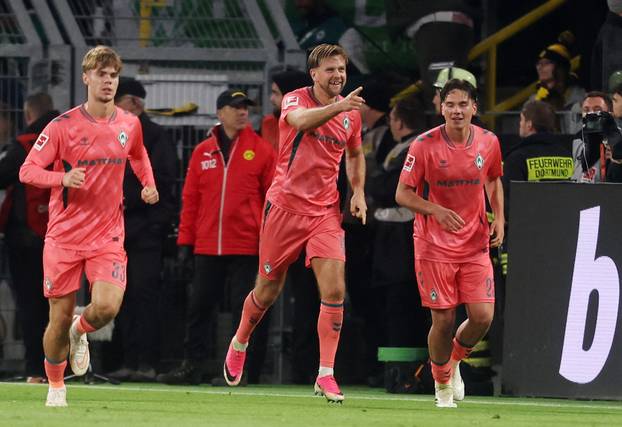 Bundesliga - Borussia Dortmund v Werder Bremen