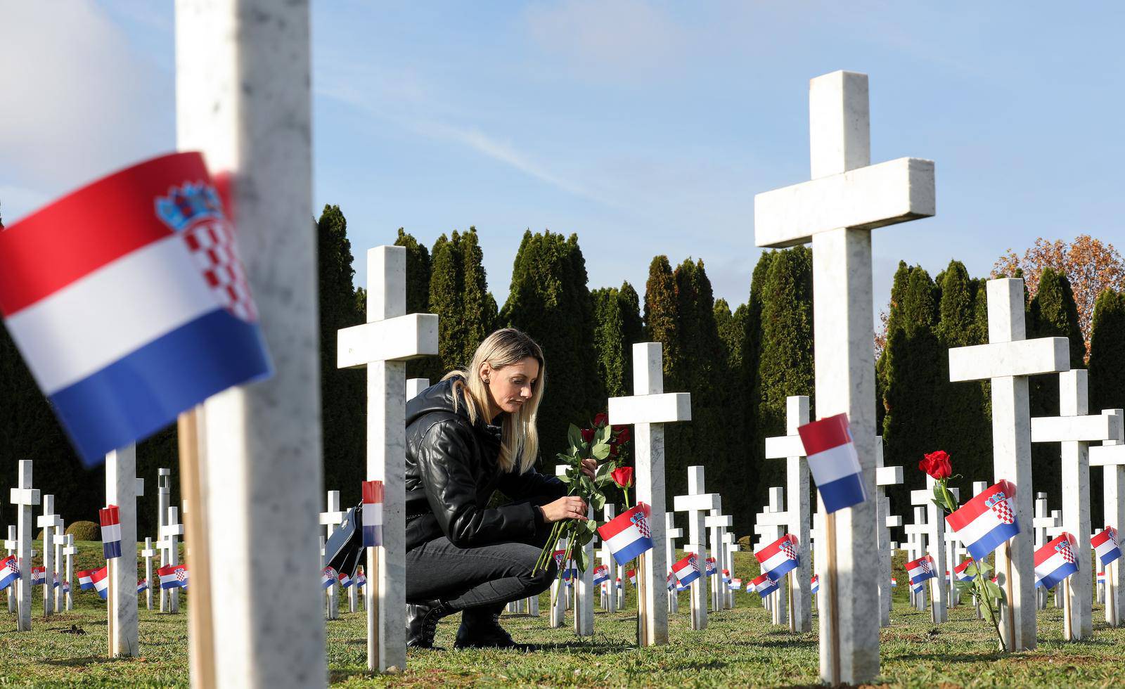 Vukovar: Memorijalno groblje žrtava iz Domovinskog rata dan uoči obilježavanja Dana sjećanja 