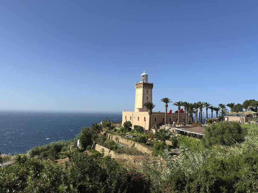 FOTO Kolinda na Antarktici: Društvo joj prave pingvini!