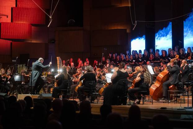 Zagreb: Tamara Rađenović održala koncert u Lisinskom