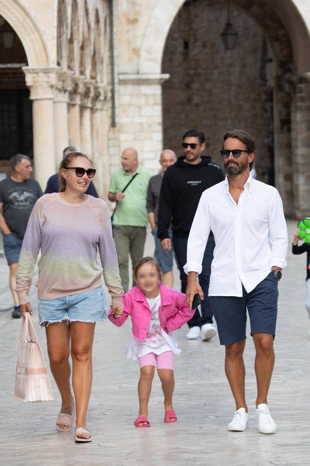 Tamara Ecclestone je rodila: Mjesecima skrivala trudnoću...