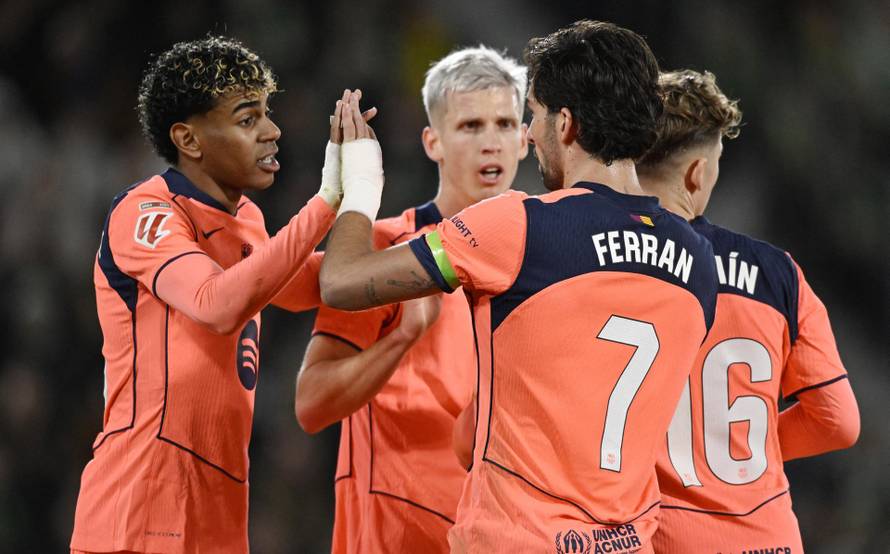 LaLiga - Elche v FC Barcelona