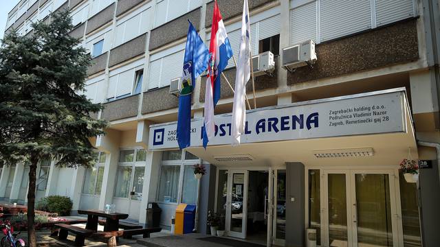 Zagreb: Stanovnici čiji su domovi stradali u potresu preseljeni su iz Cvjetnog naselja u Hostel Arena