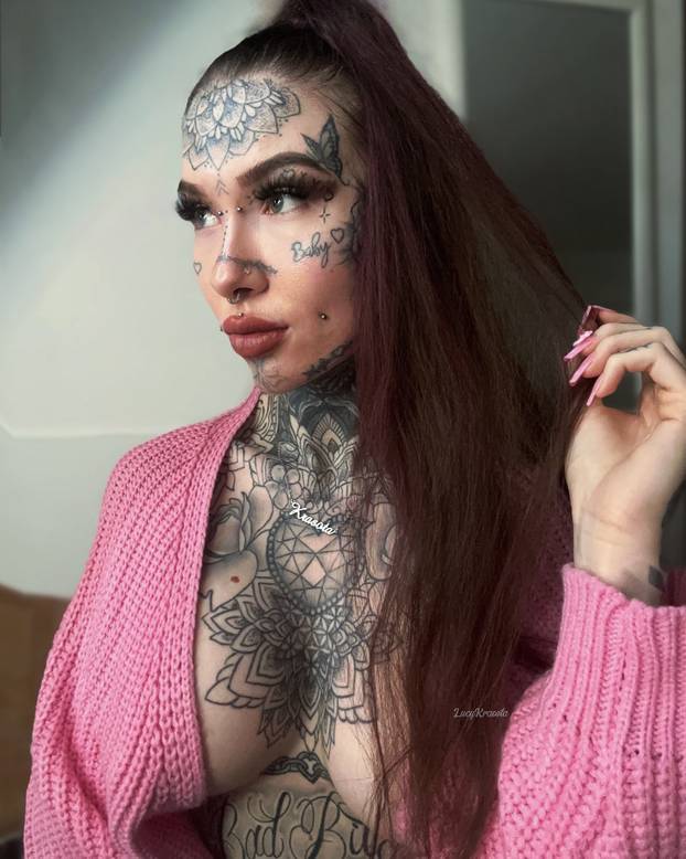 FOTO Ima 21 godinu, a cijela je istetovirana! Evo kako je prije izgledala: 'Roditelji su zgroženi'