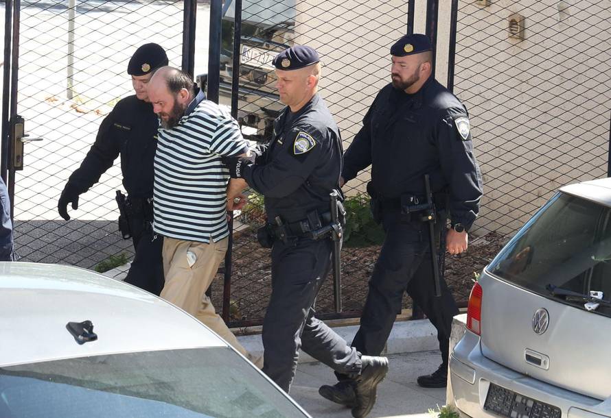 Šibenik: Privođenje Kristijana Aleksića, osumnjičenog za ubojstvo 19-godišnjaka