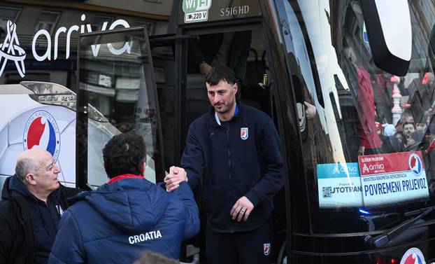 Zagreb: Hrvatska rukometna reprezentacija stigla na svečani doček na Trgu bana Josipa Jelačića