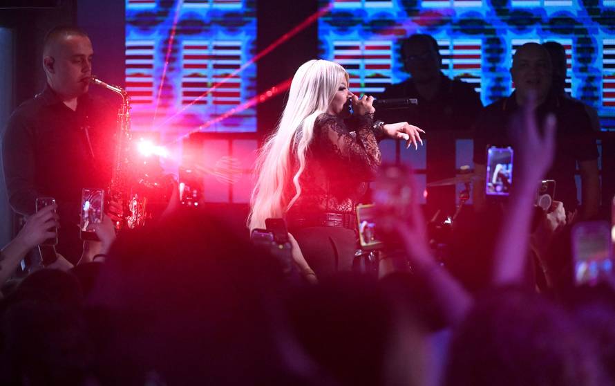 Zagreb: Dara Bubamara održala koncert u klubu Roko