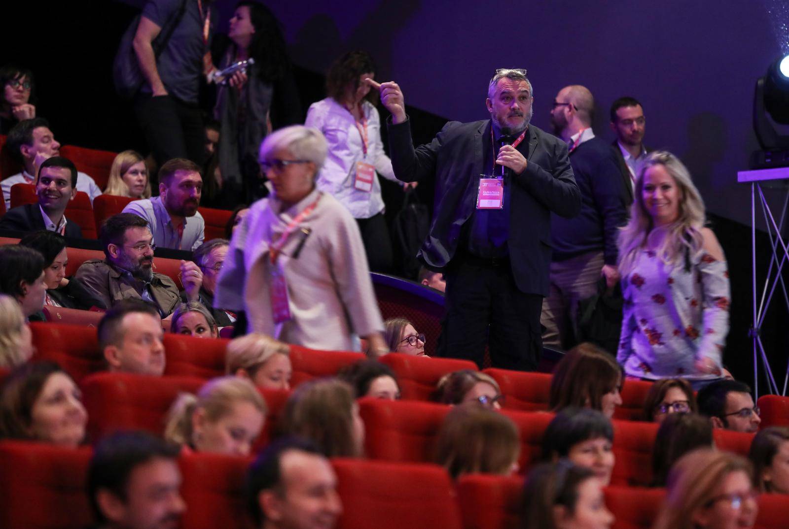 'Vrijednost diploma je nikakva, ali znanje je važnije nego ikad'