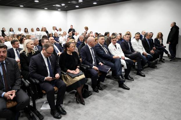 Zagreb: Svečano otvorenje cjelovito obnovljene zgrade KB Merkur