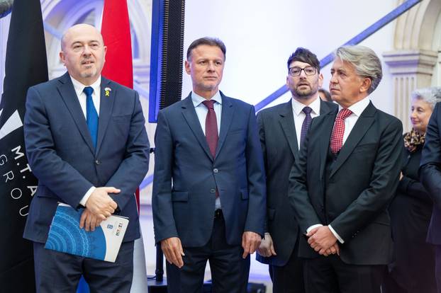 Zagreb: Svečno otvorena izložba "Od boemstva do vječnosti“, sa stotinjak umjetničkih djela iz mostarske galerije The Hub of Fine Art