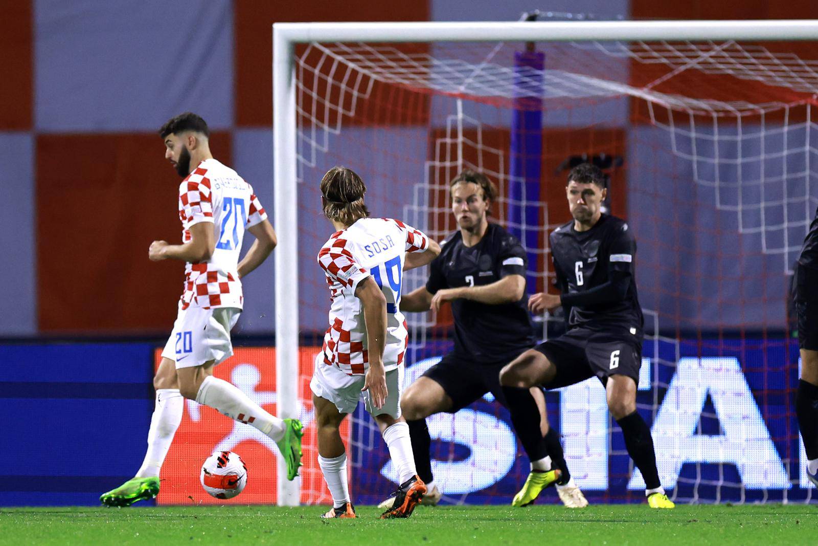 Hrvatska povela protiv Danske, Borna Sosa zabio uza 1:0
