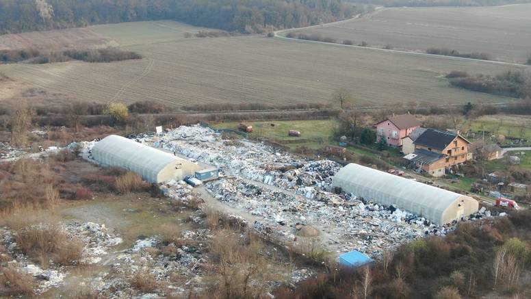 Zagreb: Cvatu divlja odlagališta od 300 do 500 kuna na Kosnici, zatrpavaju što god ljudi odbace