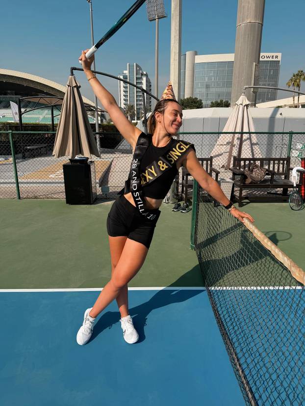 FOTO Vatrena Španjolka za kojom mnogi žude golica maštu: 'Seksi i opet sama'