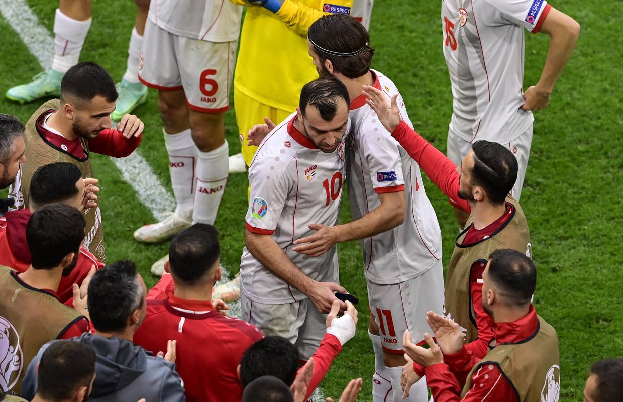 Pogledajte kako su se suigrači oprostili od Gorana Pandeva
