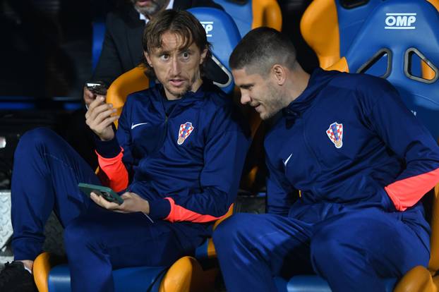 Zagrijavanje nogometaša uoči početka utakmice Hrvatske i Gibraltara u kvalifikacijama za FIFA Svjetsko prvenstvo