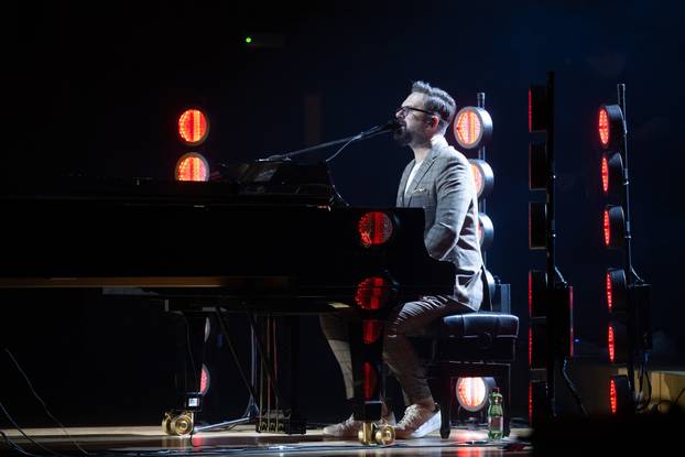 Zagreb: Petar Grašo koncertom u Lisinkom obilježio 30 godina karijere