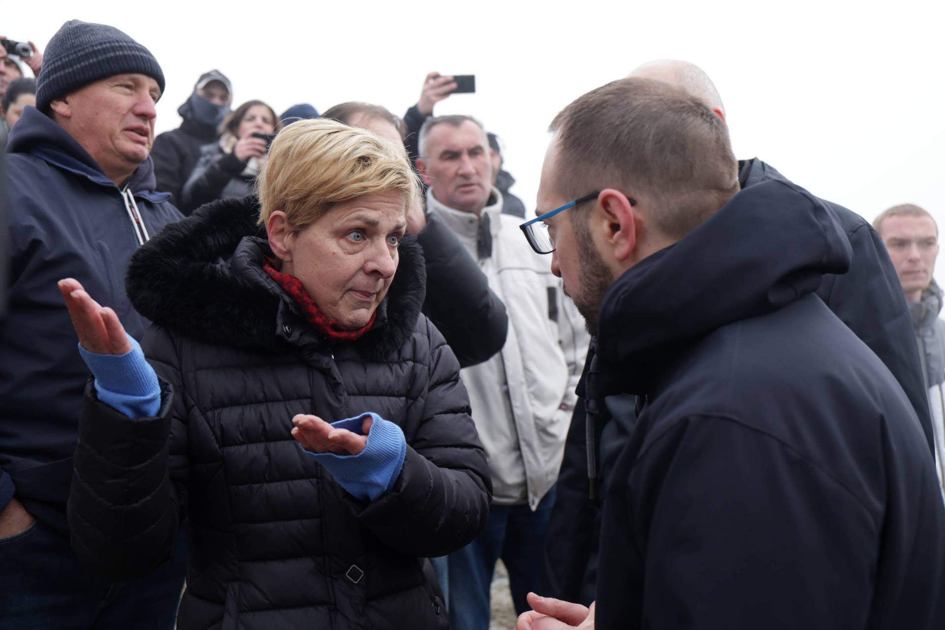 Zagreb: Stanovnici Jakuševca u razgovoru s gradonačelnikom  Tomaševićem 