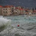Stiglo osvje&zcaron;enje! Na kopnu je mogu&cacute;a ki&scaron;a, na Jadranu jaka bura. Izdano niz upozorenja