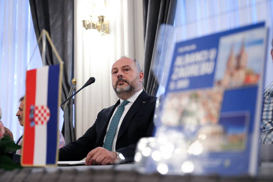 Zagreb:  Promocija knjige Albanci u Zagrebu I. dio 