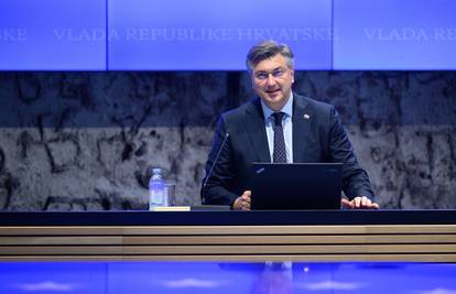 Plenković: Zadržat ćemo i dalje najnižu stopu PDV-a  na isporuku plina, peleta i drva za ogrjev