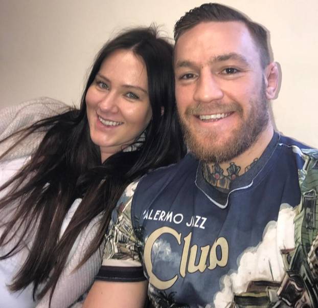 FOTO Dok je bio nitko, ona ga je uzdržavala. Sad silovatelj Conor McGregor vara ženu gdje stigne