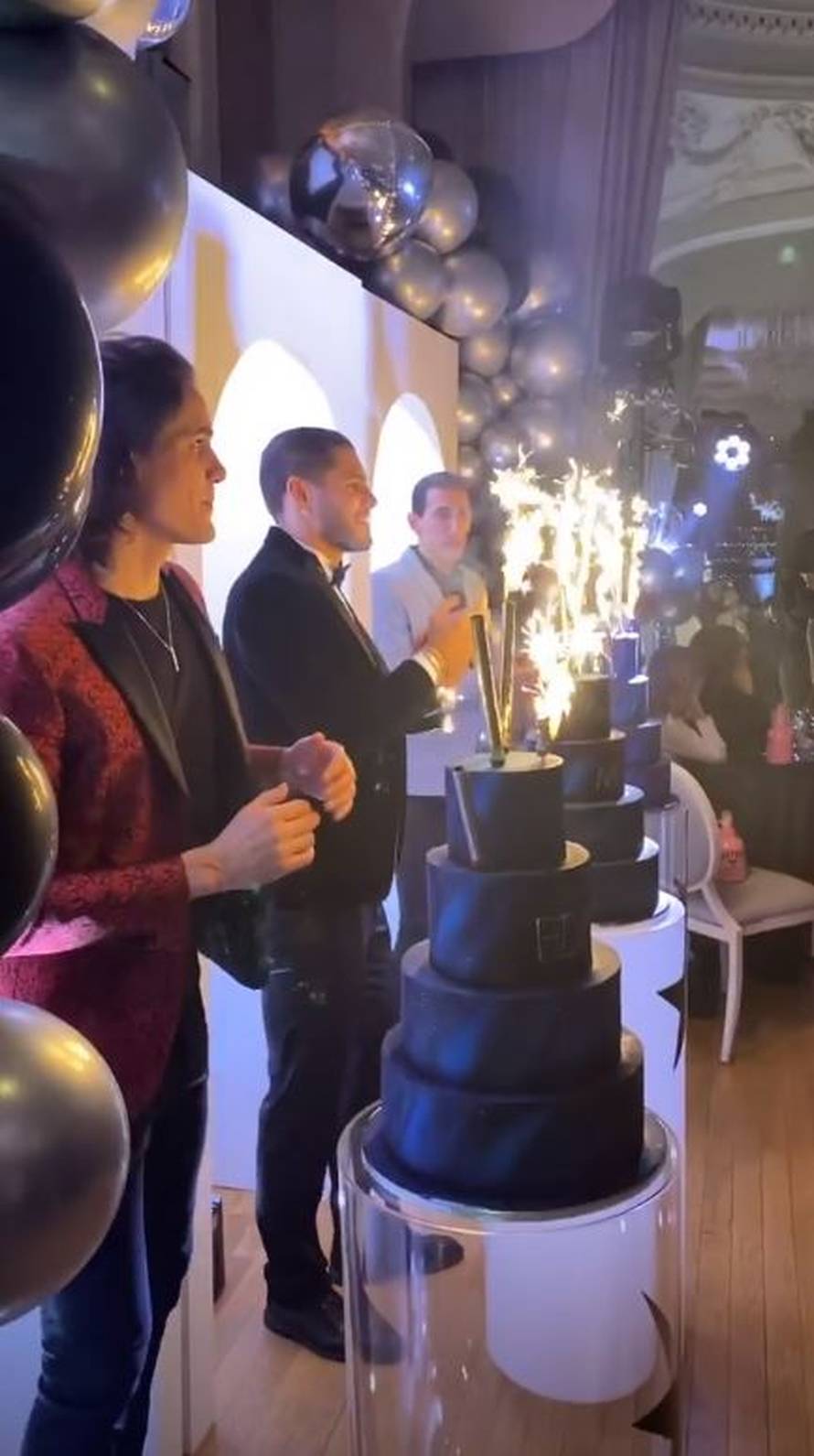 Haaland ih razbio pa se oni 'od tuge' razbili: Parižani su popili