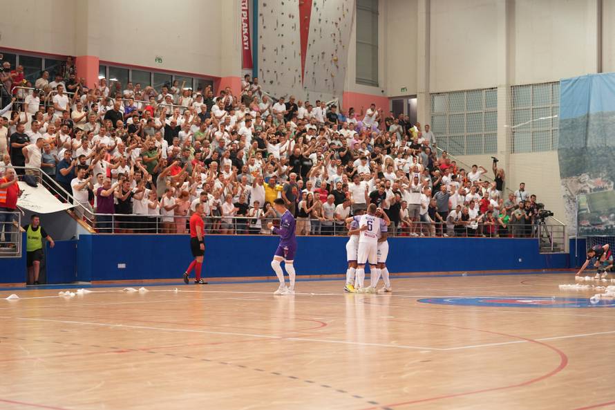 Makarani slave šampione! Novo vrijeme je pregazilo Osječane u petoj utakmici doigravanja