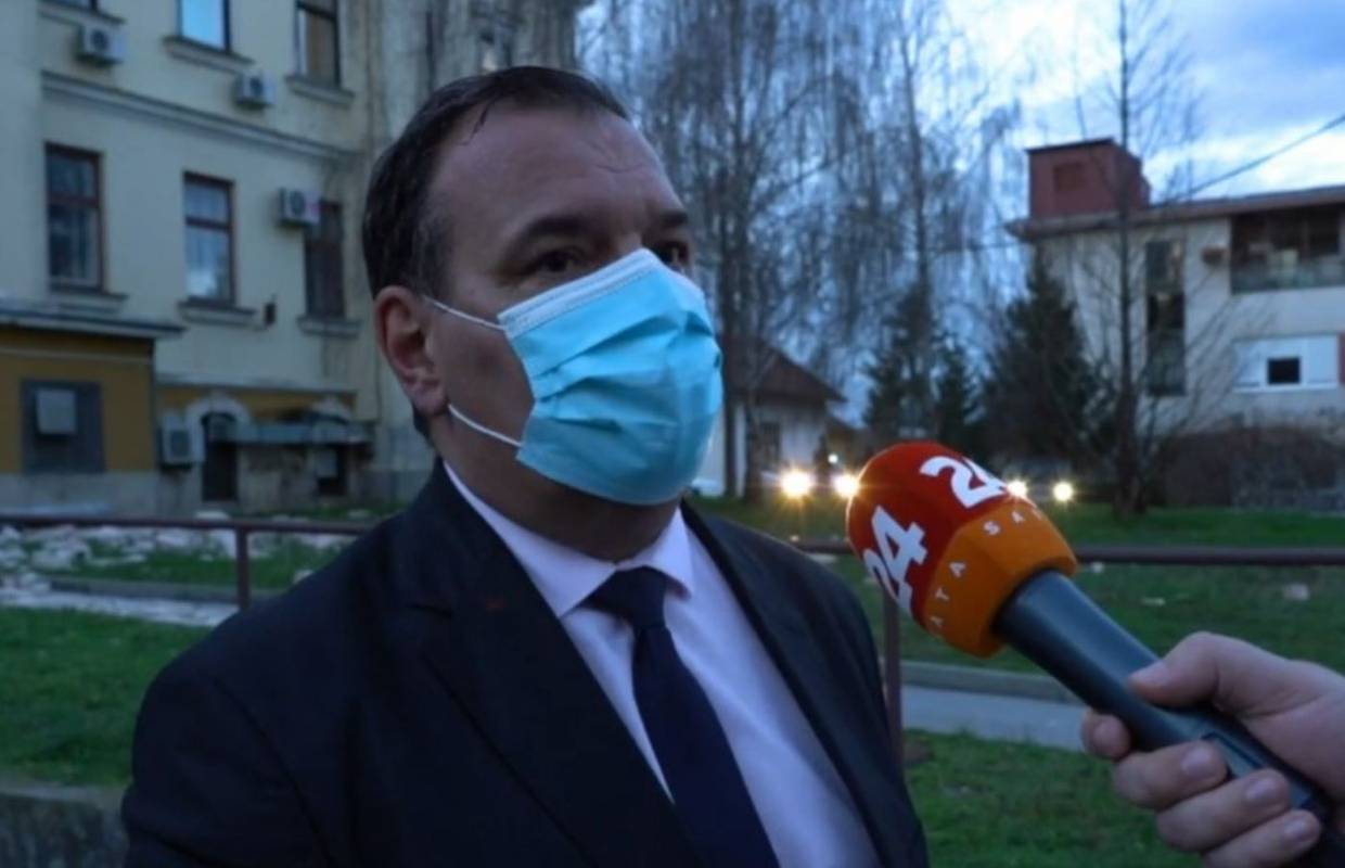 Beroš u Sisku: Traži se mjesto više u Zagrebu, bolesnici kojima nužno ne treba bolnica idu kući