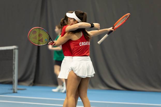 FOTO Hrvatice izbacile Srpkinje, pogledajte emotivnu proslavu