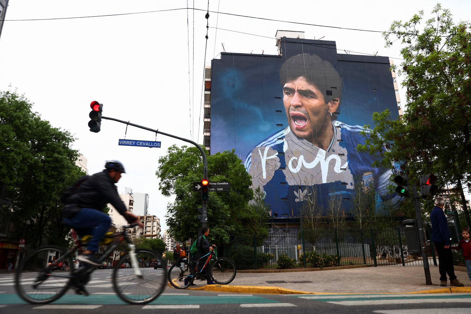 Mural to celebrate Maradona's brithday in Buenos Aires