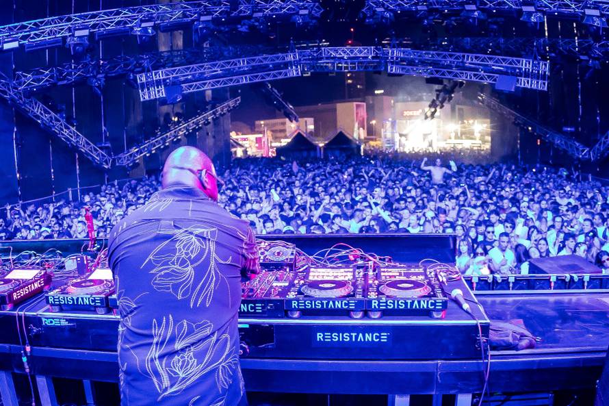 Split -  DJ-a Carl Cox