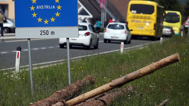 Austrija zbog ilegalnih migracija pojačava kontrole na granicama