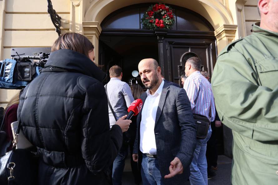 Zagreb: Maras komentirao glasovanje o proraÄunu