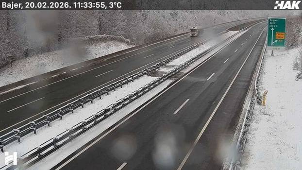 Pogledajte fotografije s kamera HAK-a, snijeg pada i u Zagrebu