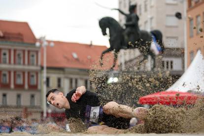 FOTO Ovo ima samo u Zagrebu! Pogledajte spektakularne kadrove s Trga bana Jelačića