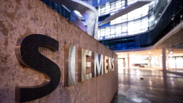 Siemens closes year with million-dollar profit despite expenses