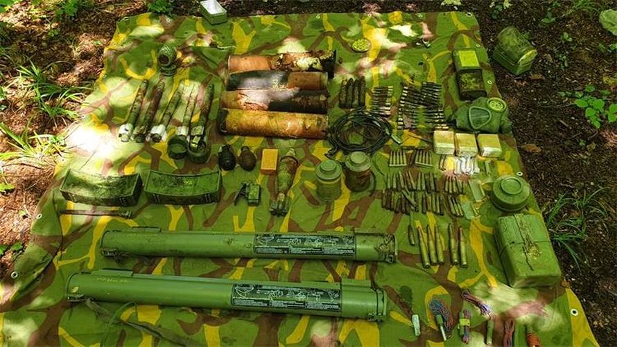 Policija uklanjala eksploziv iz speleoloških objekata u Lici...