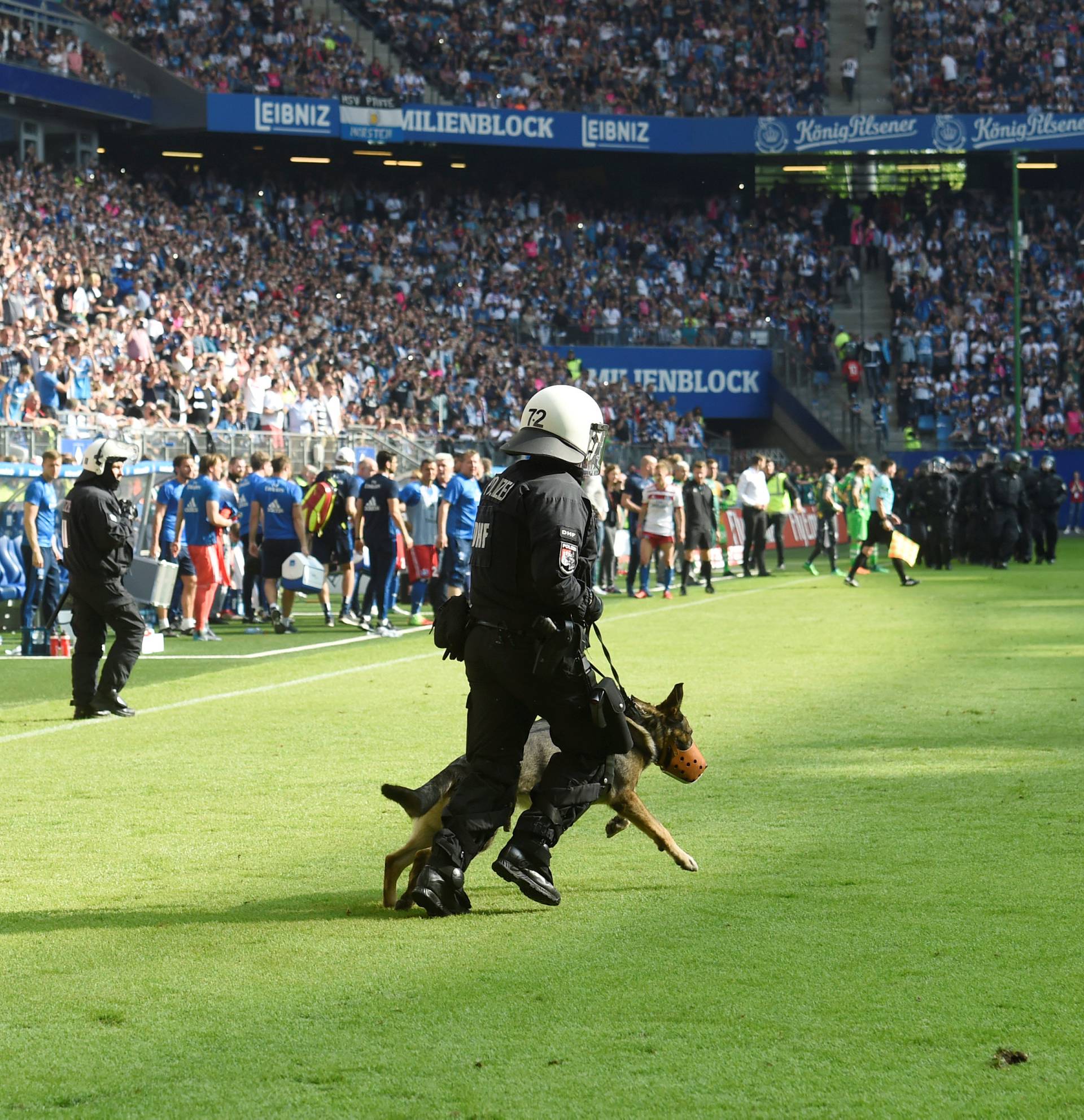 Bundesliga - Hamburger SV v Borussia Moenchengladbach