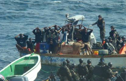Ruska mornarica zarobila brod i 29 somalskih gusara